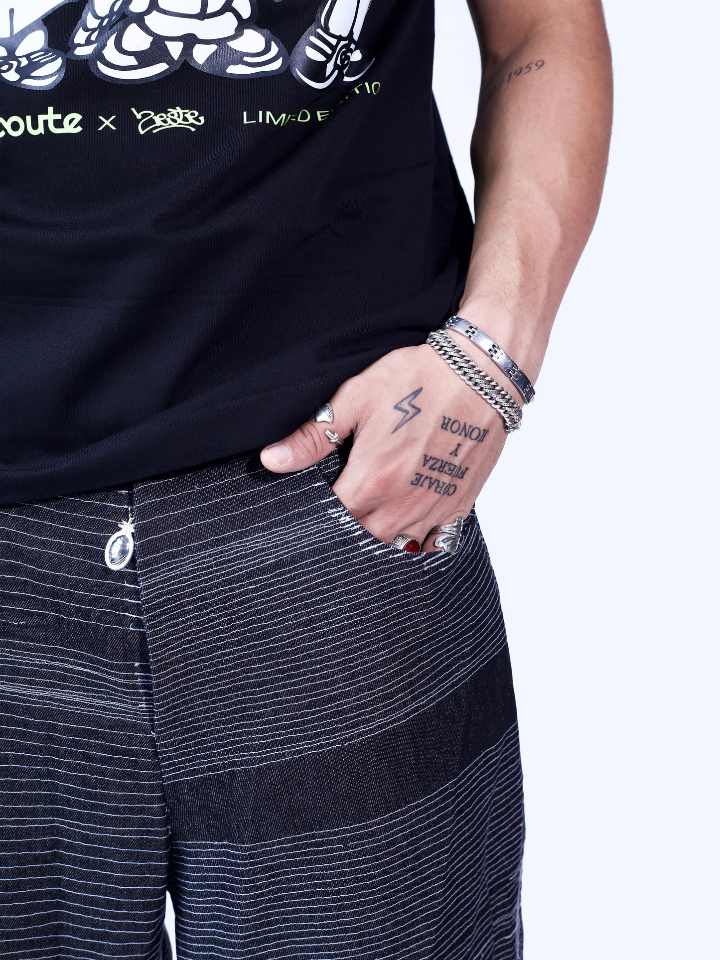 PARANOID PANT. L