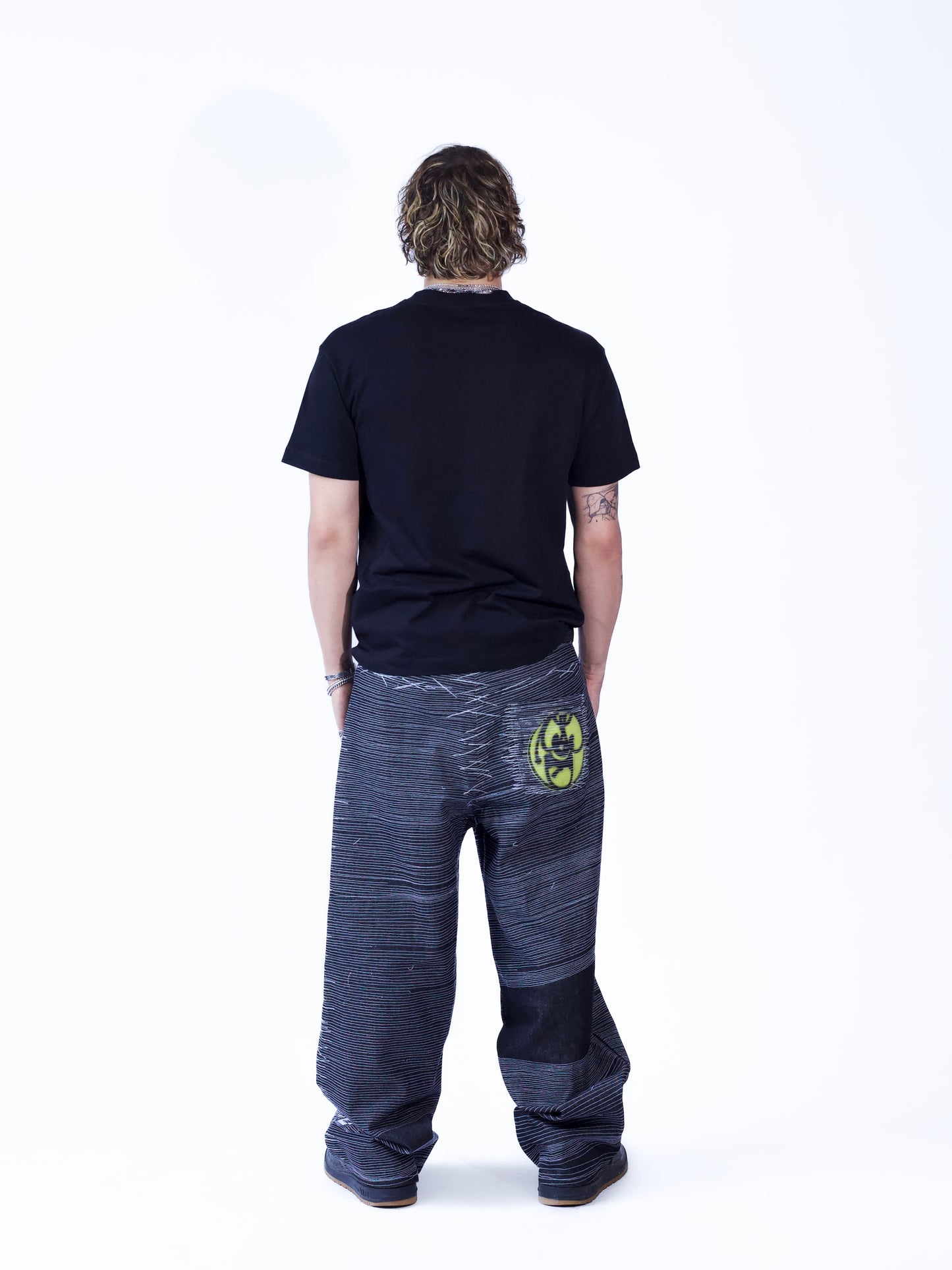 PARANOID PANT. L